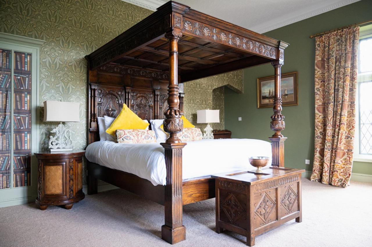 Miskin Manor Hotel Hensol Extérieur photo