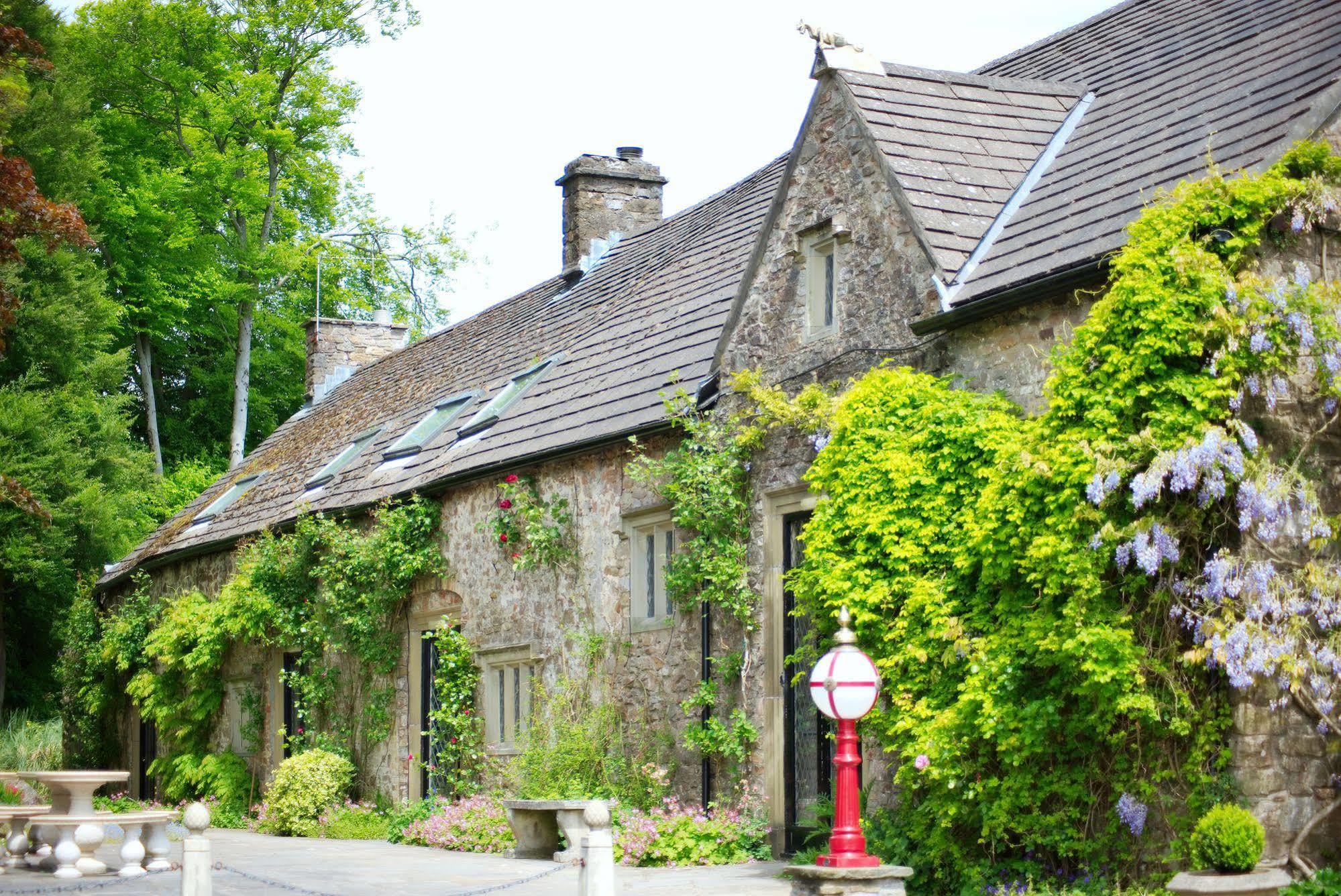 Miskin Manor Hotel Hensol Extérieur photo