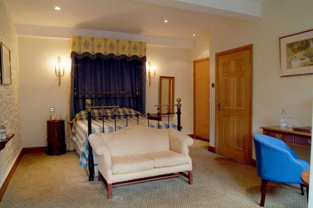 Miskin Manor Hotel Hensol Extérieur photo