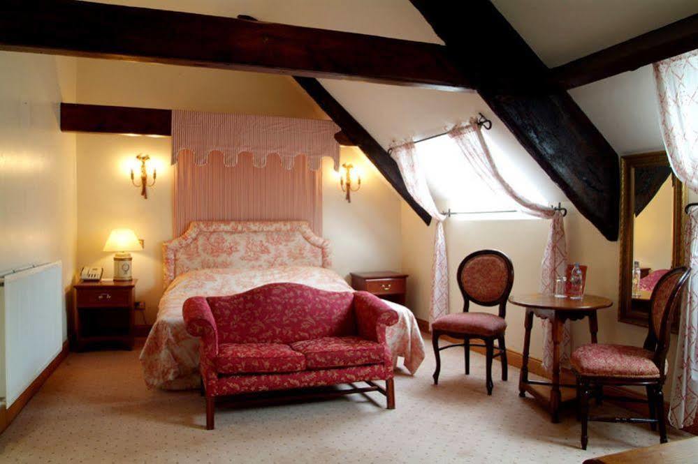 Miskin Manor Hotel Hensol Extérieur photo